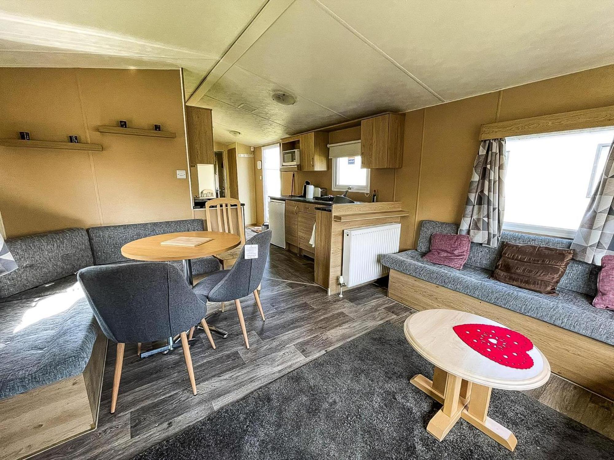 Lovely 6 Berth Caravan At Sunnydale Holiday Park Ref 35375S Louth  Exterior foto
