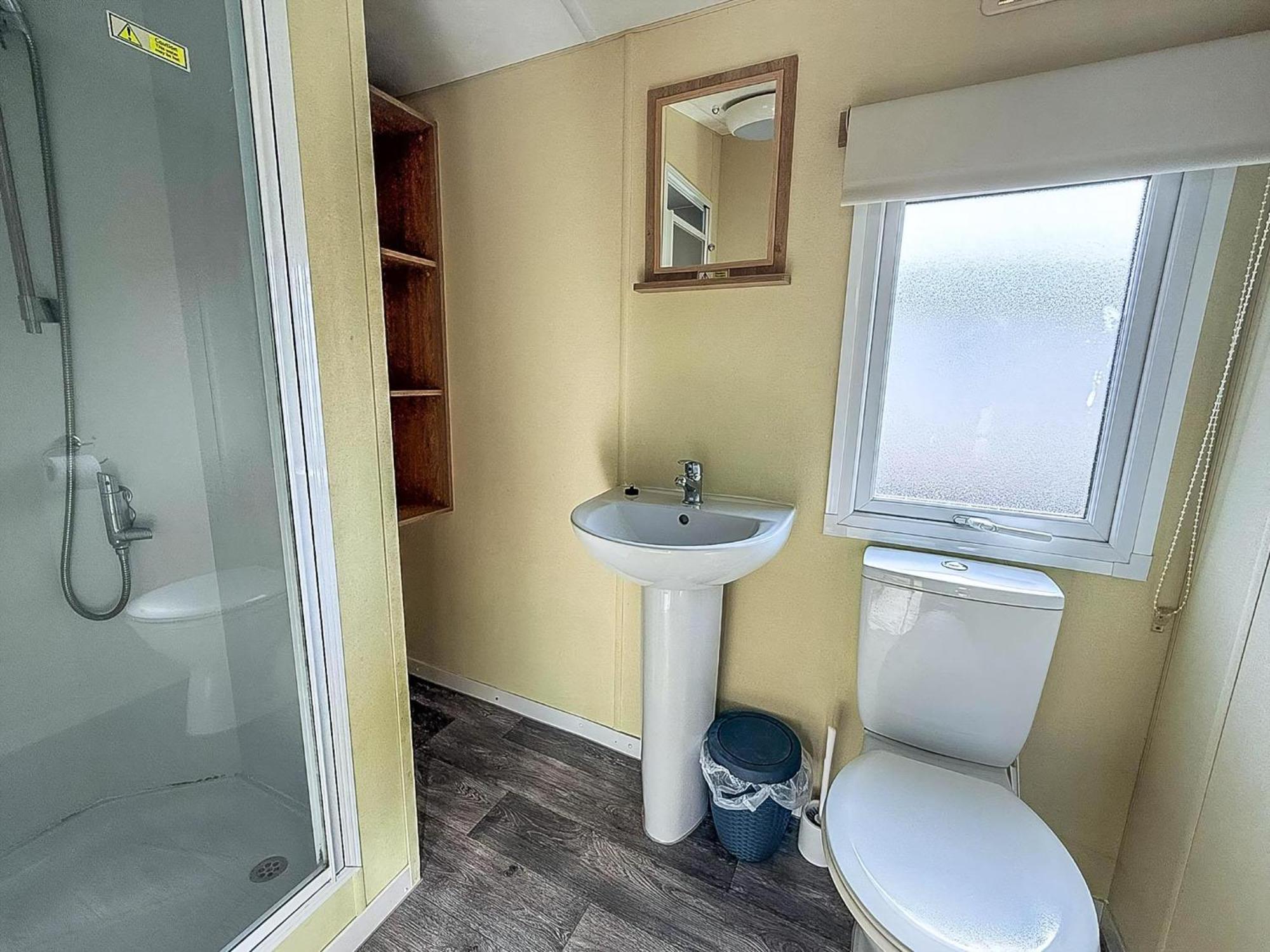 Lovely 6 Berth Caravan At Sunnydale Holiday Park Ref 35375S Louth  Exterior foto